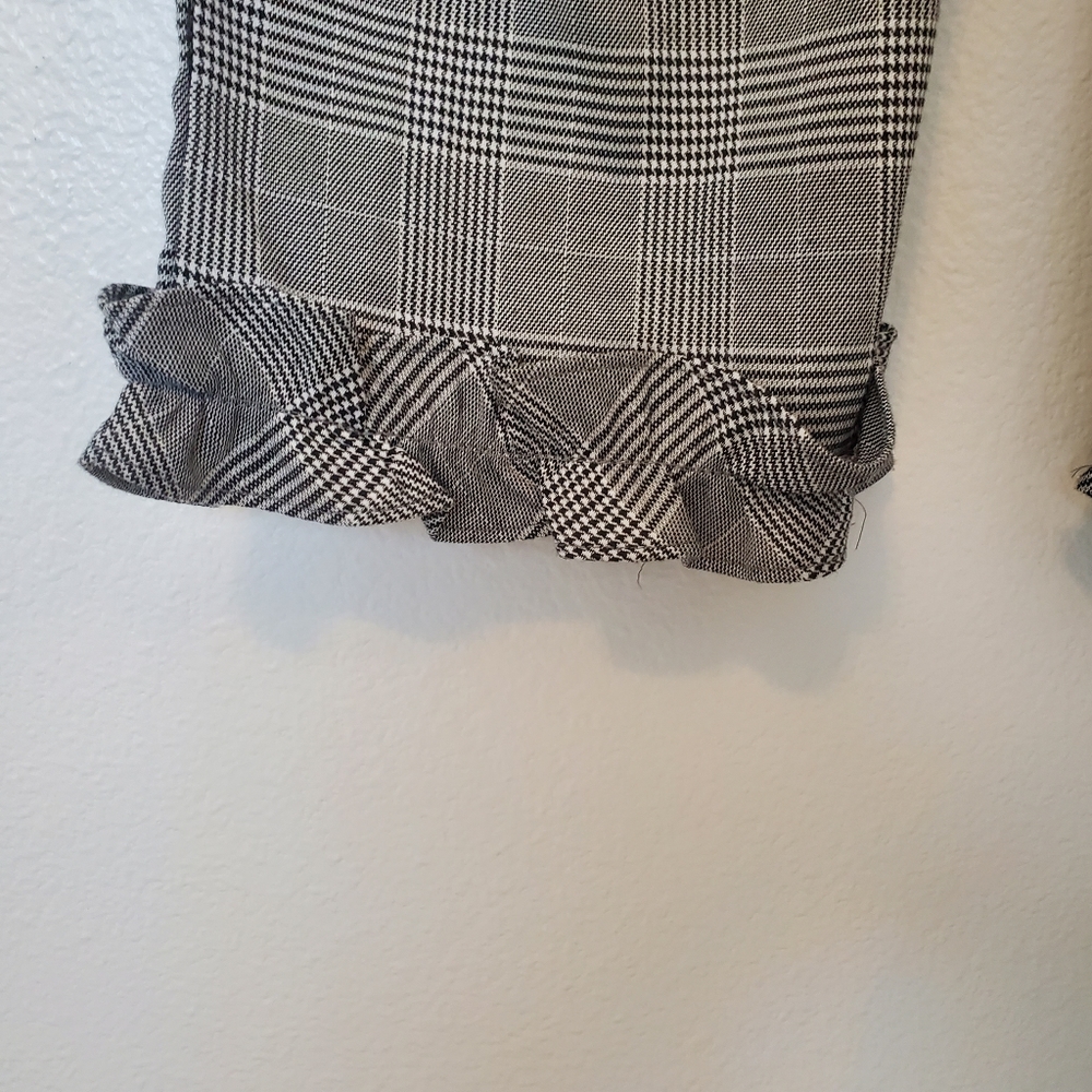 Slacks - Plad & Ruffled - Picture 3 of 3